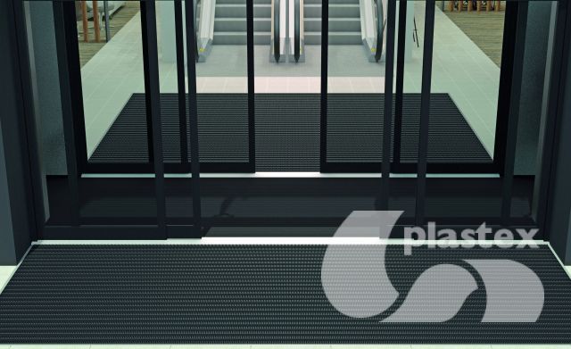 Frontrunner entrance image edited jpg 10 01 29 014